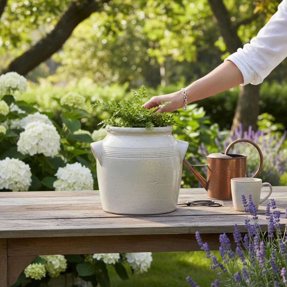 Tarn Collection Medium Pot With Handles