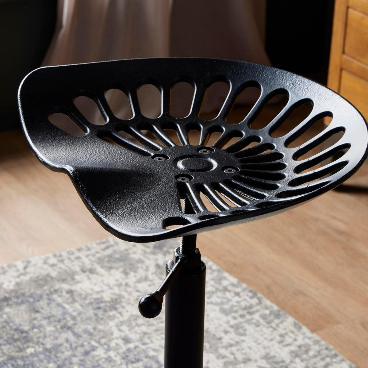 Adjustable Tractor Seat for Home Interiors