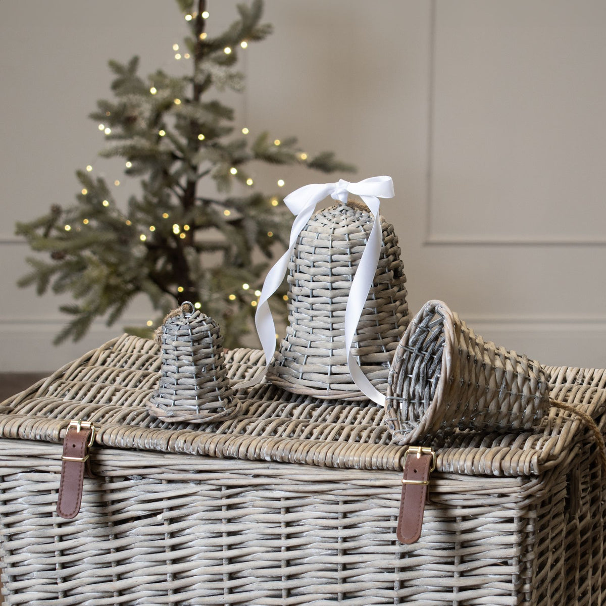 Large Wicker Bell Decoration Christmas Hanging Decoration