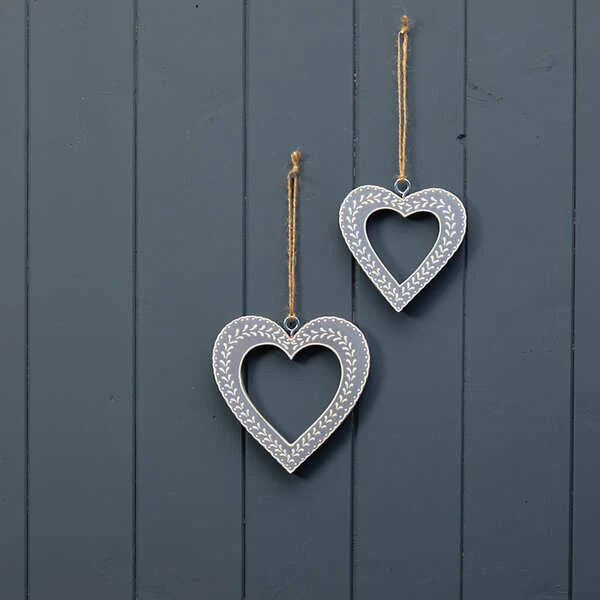 Hanging Grey Heart With White Kerry Work 10X1X10.5cm