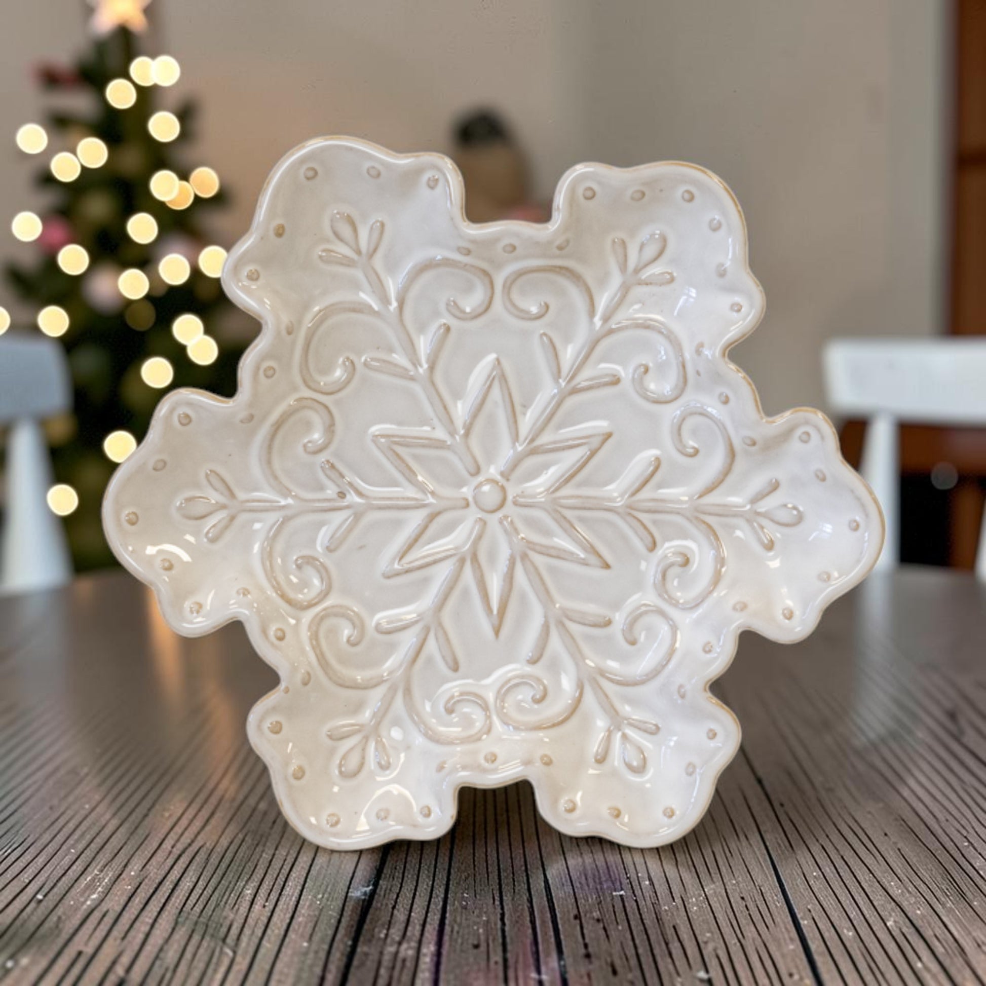 Natural Ceramic Snowflake Plate 21cm