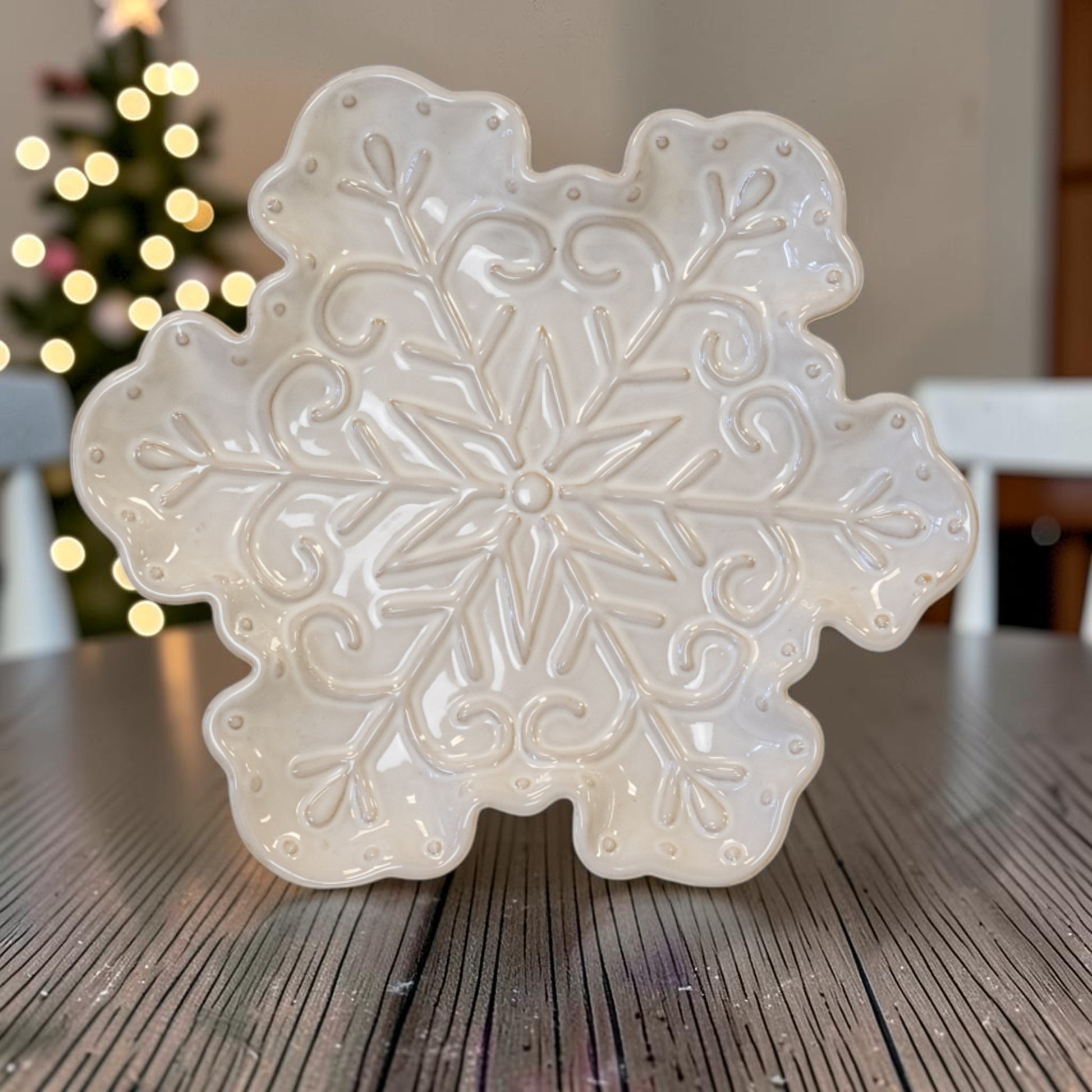 Large Natural Ceramic Snowflake Plate 26cm
