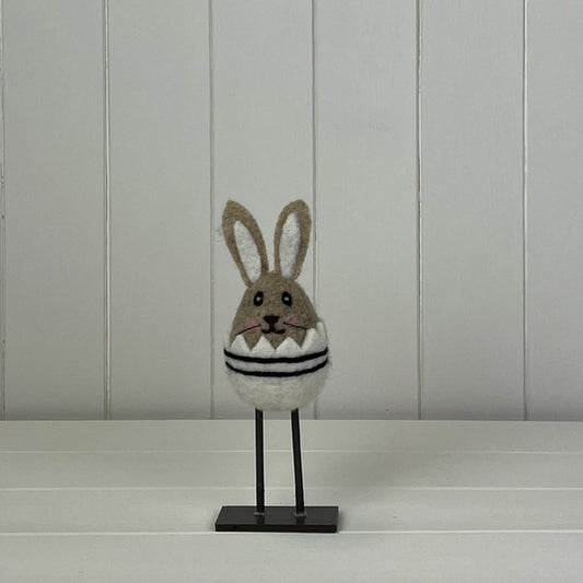 Rabbit In Egg Shell 8X7X22cm  Weight-20G