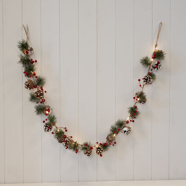 LED Garland with Pinecones and Berries 150cm